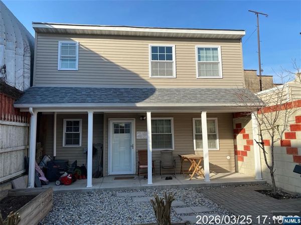 38 N Delancy Street 3, NEWARK, NJ 07105