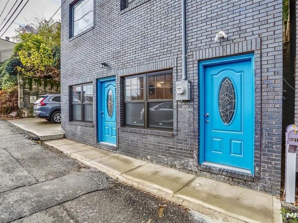 9017 Riverside Place House, NORTH BERGEN, NJ 07047