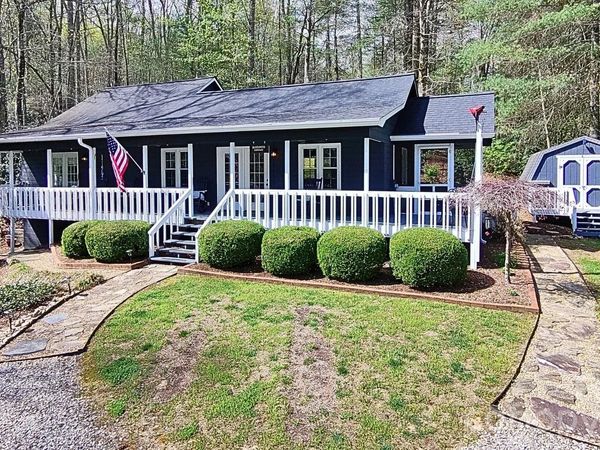 926 Camp Creek Road , Saluda, NC 28773