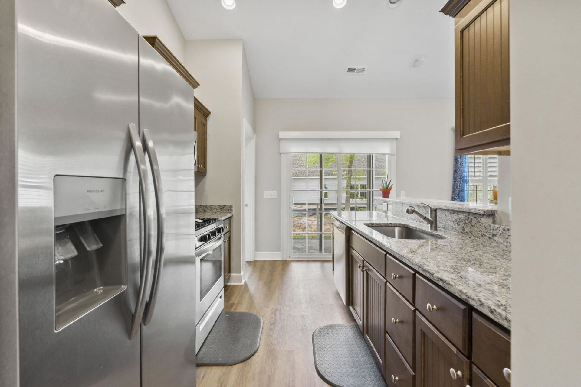 532 Whiddy Loop Photo 11