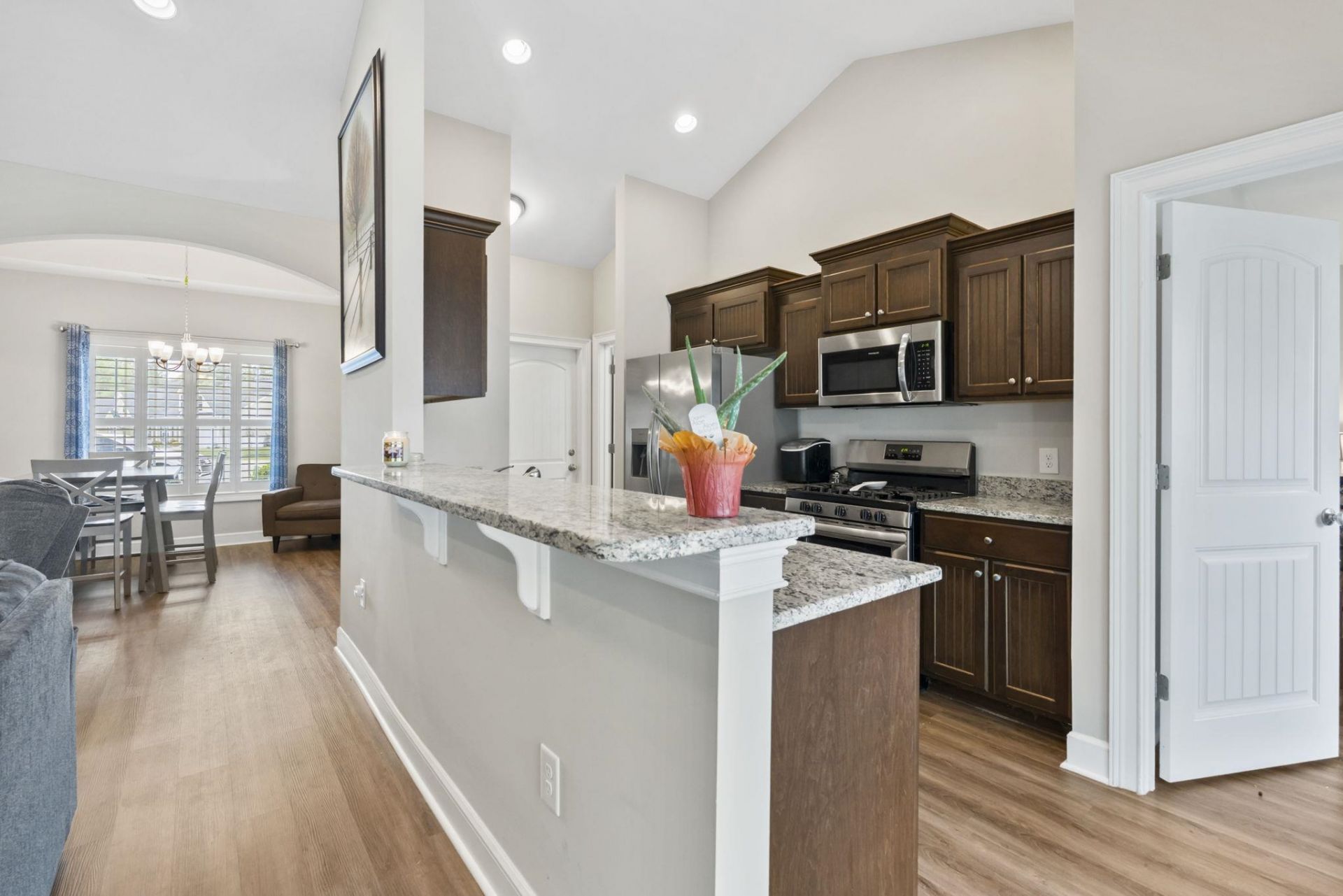 532 Whiddy Loop Photo 14