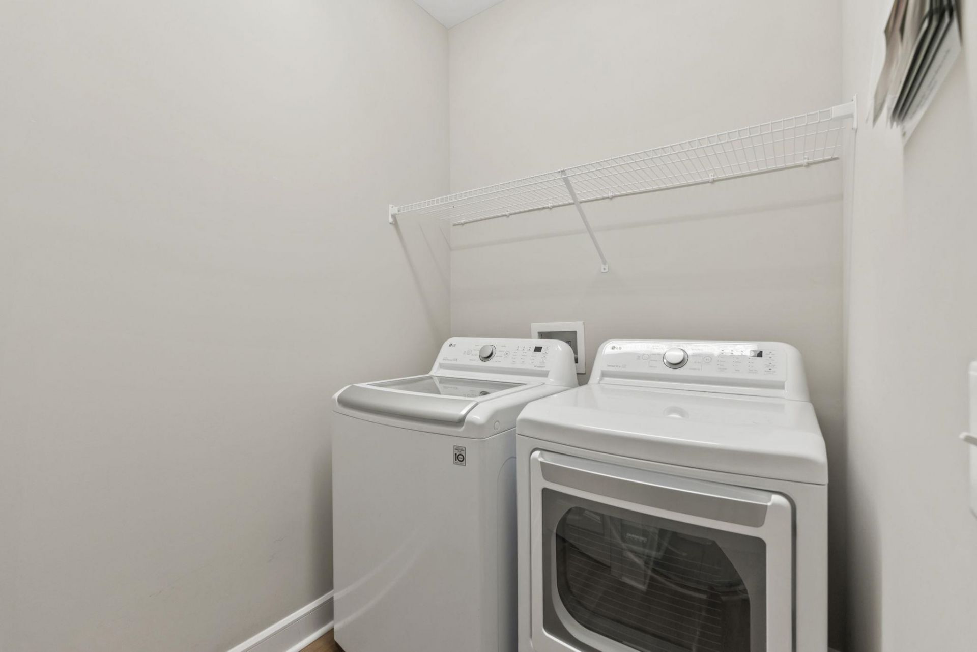 532 Whiddy Loop Photo 28