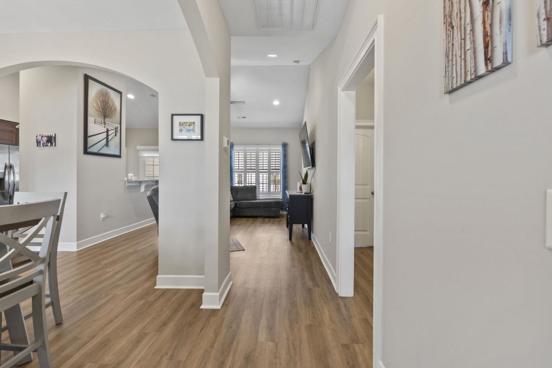 532 Whiddy Loop Photo 4