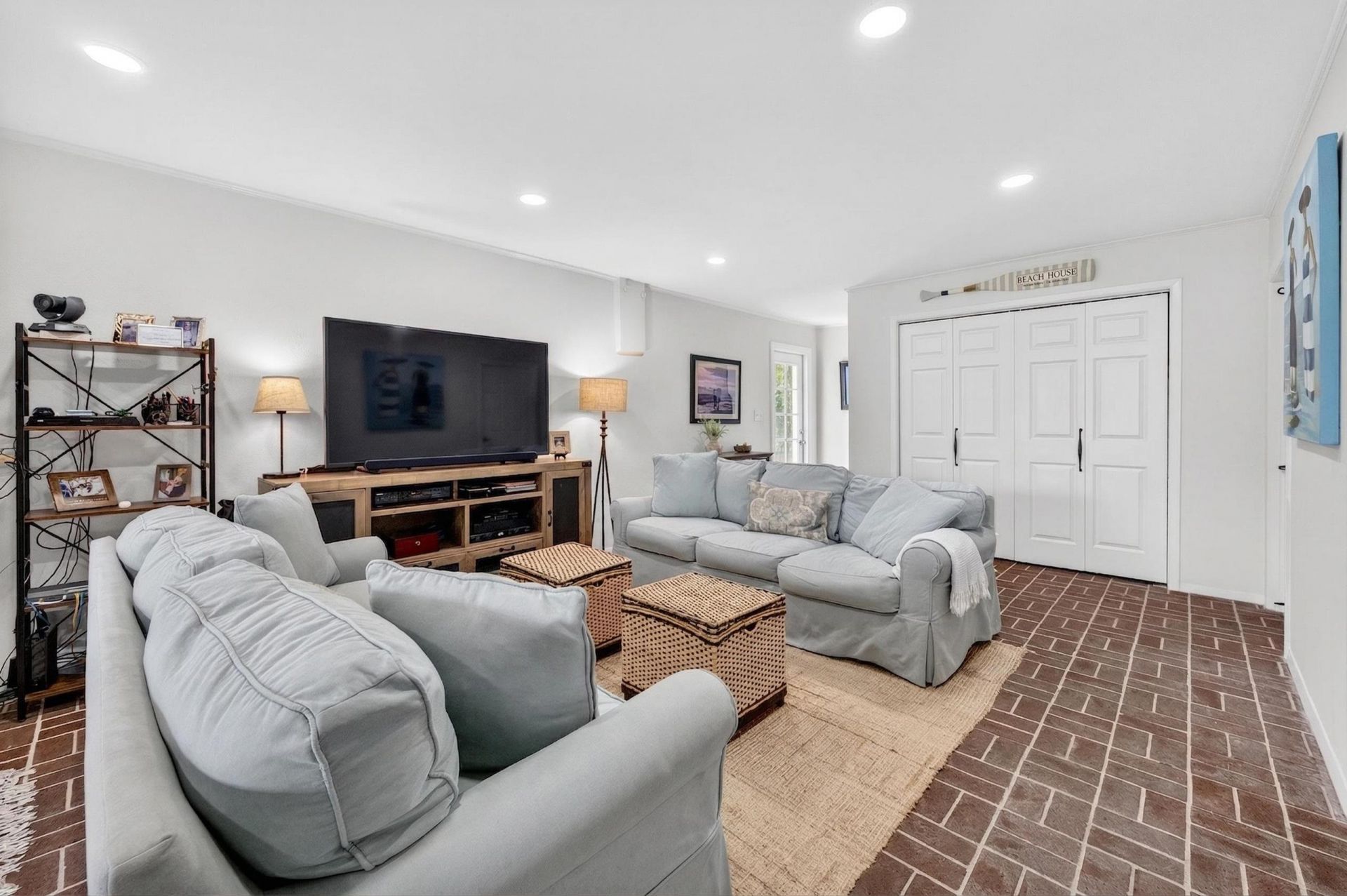 60 Seawind Ct. Photo 35