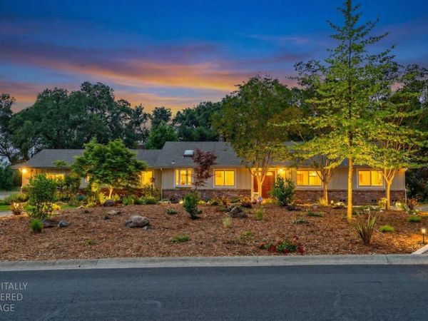 8445 Royall Oaks Dr, Granite Bay, CA 95746