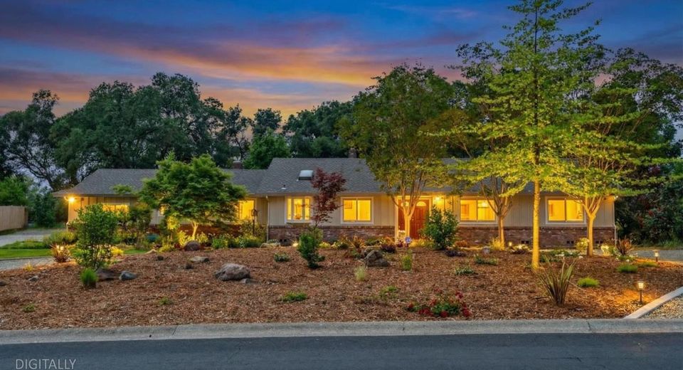 8445 Royall Oaks Dr, Granite Bay, CA 95746 Photo