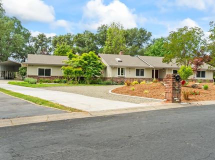 8445 Royall Oaks Dr, Granite Bay, CA 95746 Photo