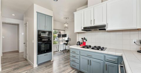 6426 Noble House Ct, Elk Grove, CA 95758 Photo