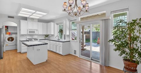 8822 Breaker Point Ct, Elk Grove, CA 95758 Photo