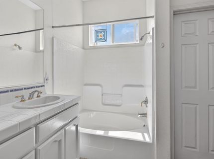 8822 Breaker Point Ct, Elk Grove, CA 95758 Photo