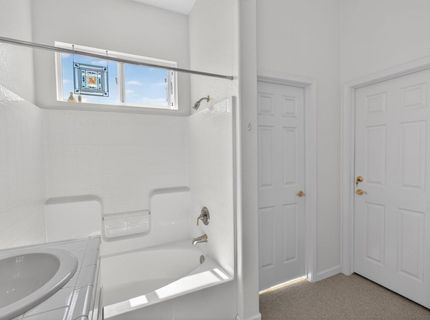 8822 Breaker Point Ct, Elk Grove, CA 95758 Photo