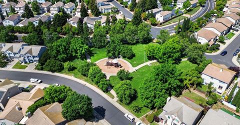 8822 Breaker Point Ct, Elk Grove, CA 95758 Photo