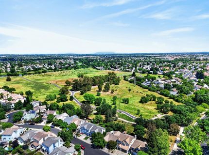 8822 Breaker Point Ct, Elk Grove, CA 95758 Photo