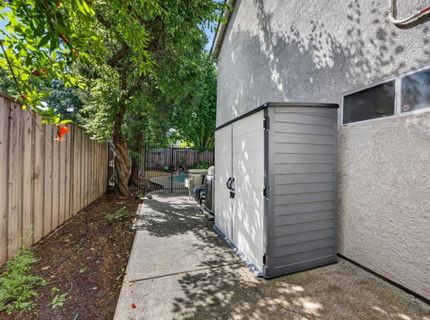 9223 Camden Lake Way, Elk Grove, CA 95624 Photo