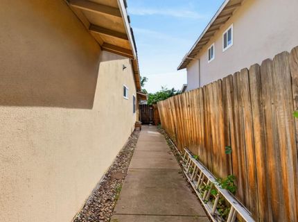 2612 Stonehaven Dr, Sacramento, CA 95827 Photo