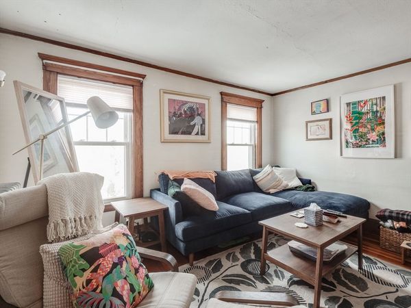 60 Powder House Blvd, Unit 3, Somerville, MA 02144