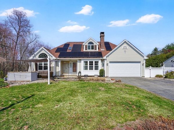 1542 S Branch Pkwy, Springfield, MA 01129