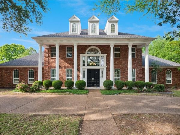 2400 Danbury Drive, Colleyville, TX 76034