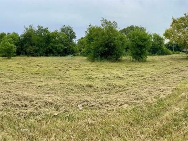 400 W Tyler Street, Mexia, TX 76667