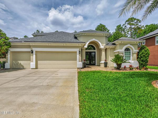 108 CHATSWORTH Drive, St. Johns, FL 32259