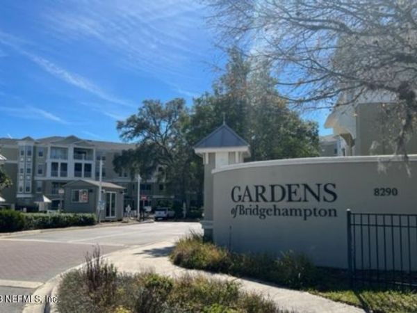 8290 GATE Parkway W, Unit 102, Jacksonville, FL 32216