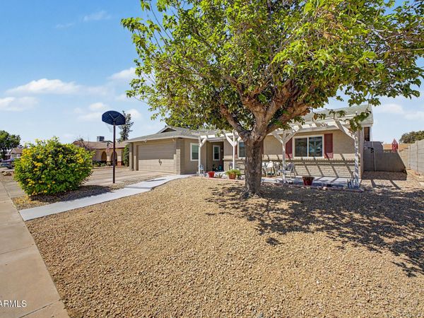 3430 E Emelita Avenue, Mesa, AZ 85204