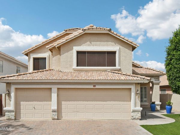 704 E WINDSOR Drive, Gilbert, AZ 85296