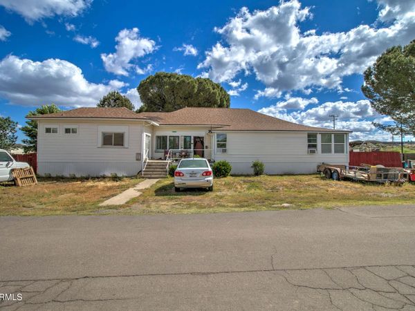 5649 S MIAMI GARDENS Drive, Miami, AZ 85539