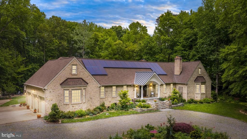 40 Holly Tree Lane, Fredericksburg, VA 22405 Main Photo