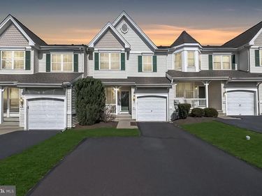 211 BARNESS LANE, CHALFONT, PA 18914