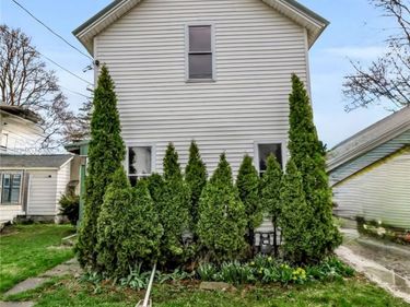 709 Gwinn Street, Medina, NY 14103