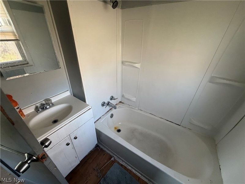 3569 Independence Road, Cleveland, OH 44105 Photo 14