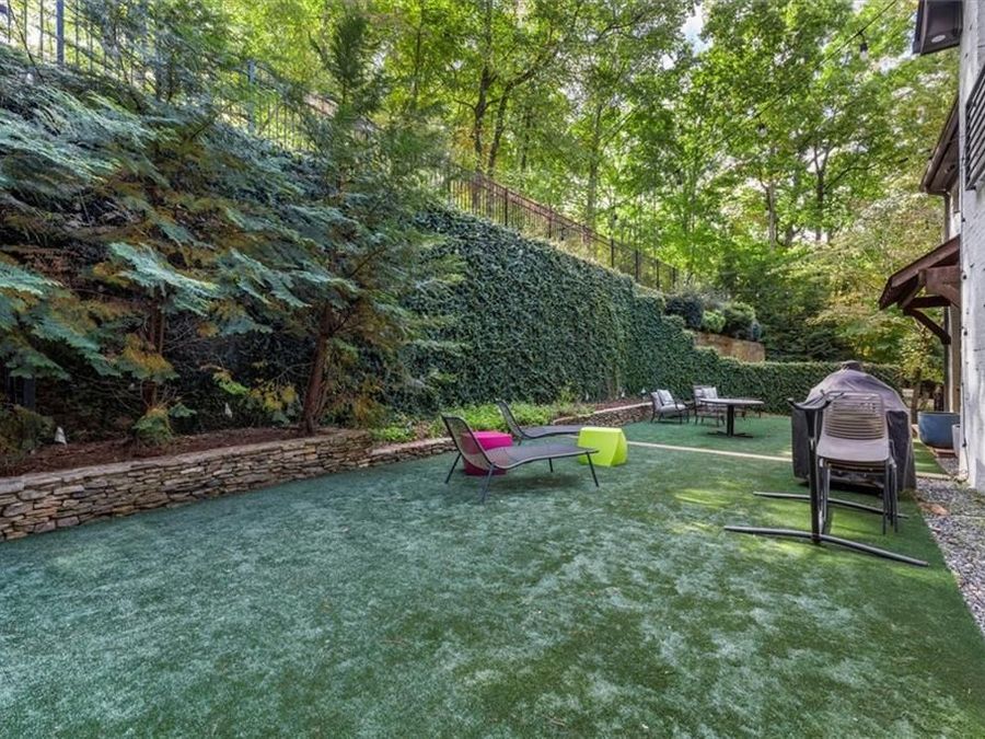Property Image 80