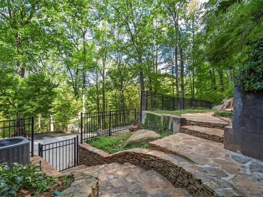 Property Image 85