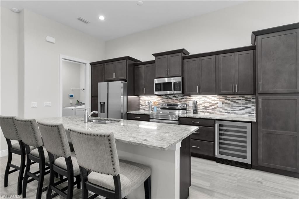 635 NE 7th Ter , Cape Coral, FL 33909 Photo