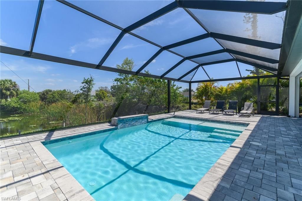 635 NE 7th Ter , Cape Coral, FL 33909 Photo