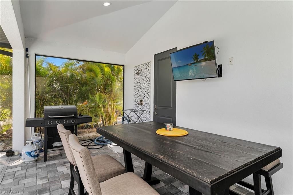 635 NE 7th Ter , Cape Coral, FL 33909 Photo