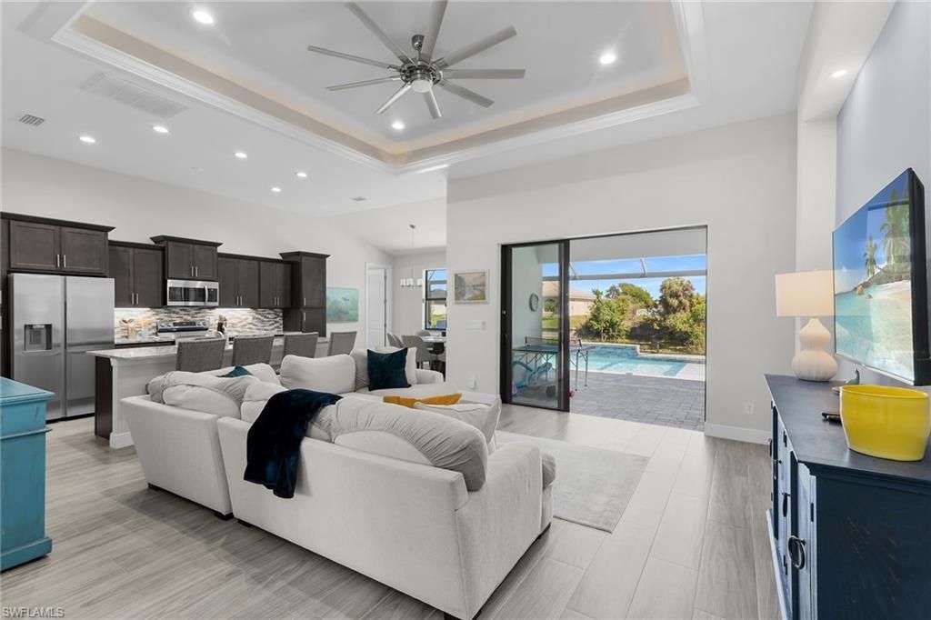 635 NE 7th Ter , Cape Coral, FL 33909 Photo