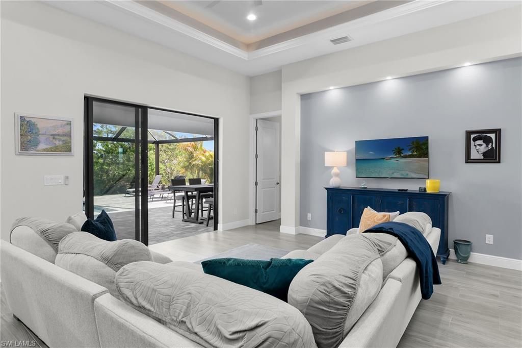 635 NE 7th Ter , Cape Coral, FL 33909 Photo