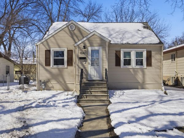 1542 8th Street N, Fargo, ND 58102