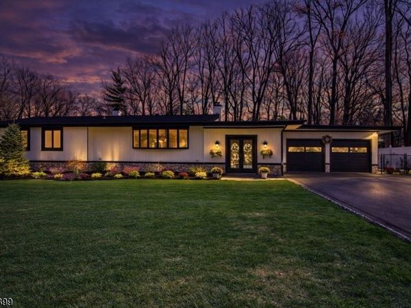 80 Park Rd, Parsippany-Troy Hills, NJ 07054