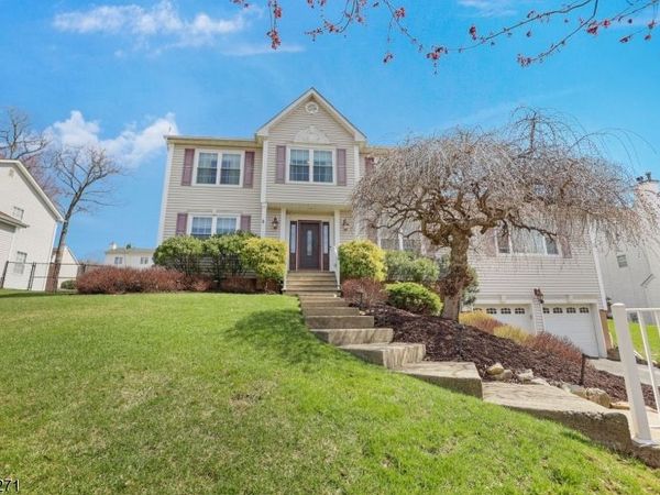 47 Sherbrook Dr, Rockaway, NJ 07866