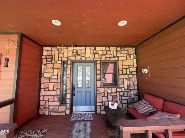 255 Barker Drive, Merlin, OR 97532