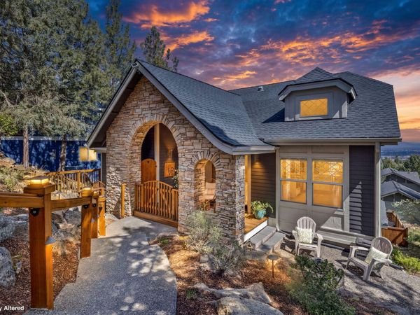 3042 NW Colonial Drive, Bend, OR 97703