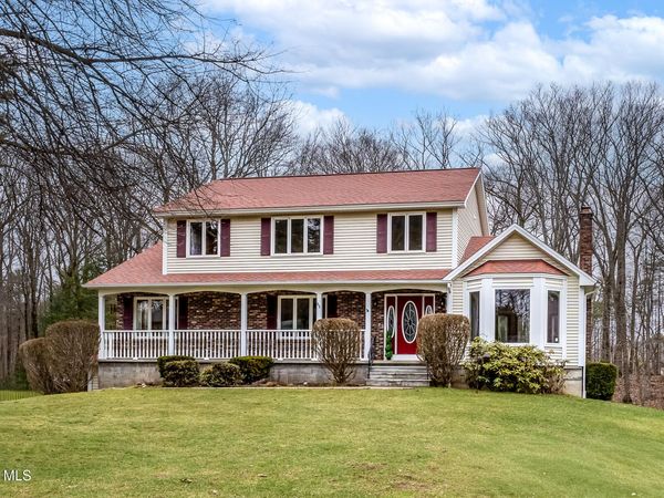 42 Deer Run Hollow, Halfmoon, NY 12065