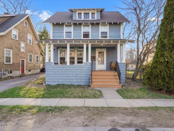 1095 Regent Street, Niskayuna, NY 12309