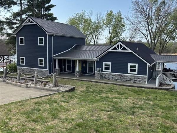 404 Yellow Buckeye Lane , Glasgow, KY 42141