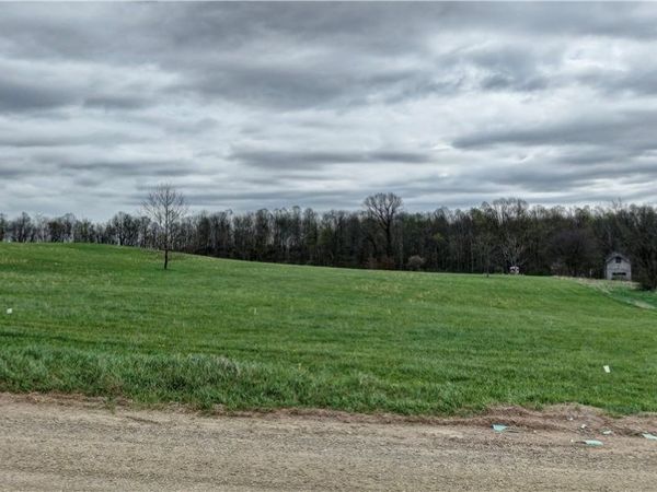 75964 Science Hill Road , Newcomerstown, OH 43773