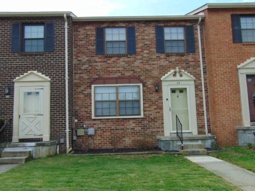 25 Brucester Bridge Court, Catonsville, MD 21228 Main Photo