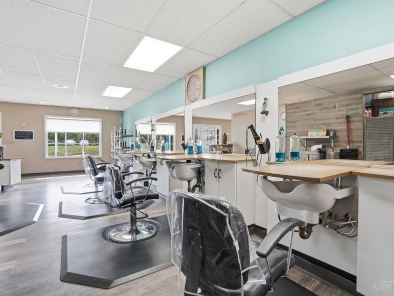 8741 Reading Road, Reading, OH 45215 Photo 12